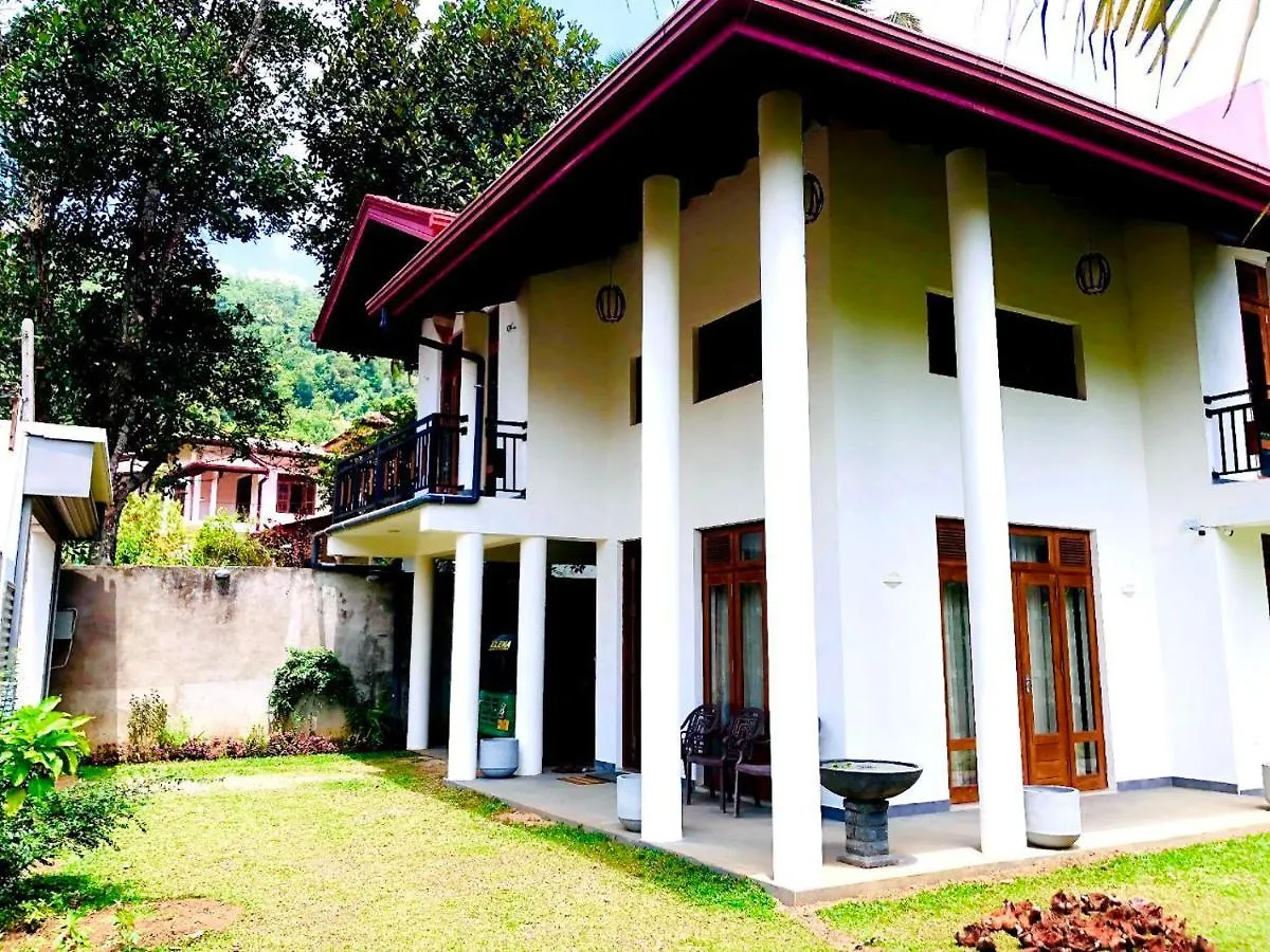 Guest house Hermitage Villa Kandy Sri Lanka